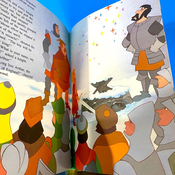 WALT DISNEY NWT VTG 1987 THE SWORD IN THE STONE HARDCOVER COLLECTIBLE BOOK 95p. - Picture 11 of 13